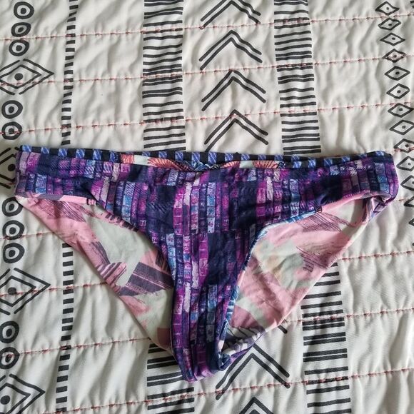 Maaji Reversible Bikini Swim Bottom Small - Picture 4 of 7